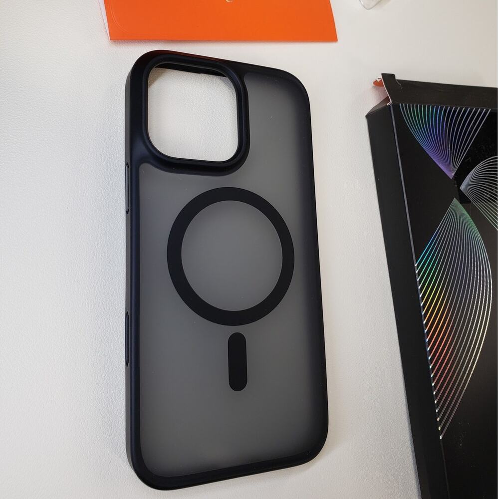 Torras For IPhone 16 Pro Max Magnetic Case Slim/Thin, Grip Black